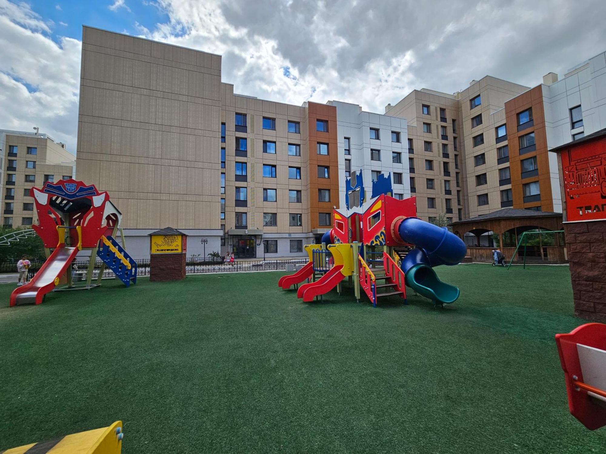 Ernaz Plus Apartments-Expo-Boulevard Nur-Sultan  Exterior photo